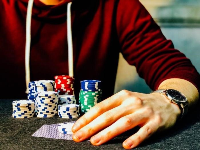 Vận đen cờ bạc ảnh hưởng đến bạn như thế nào?