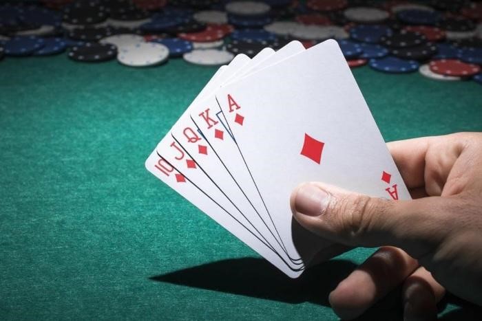 Vận đen cờ bạc là gì?
